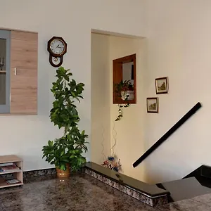  Homestay Silia's Maisonette